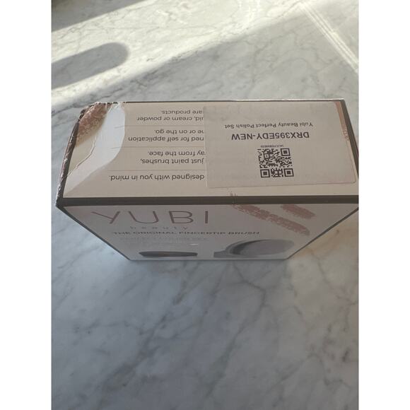 Yubi Fingertip Brush - Picture 2 of 7